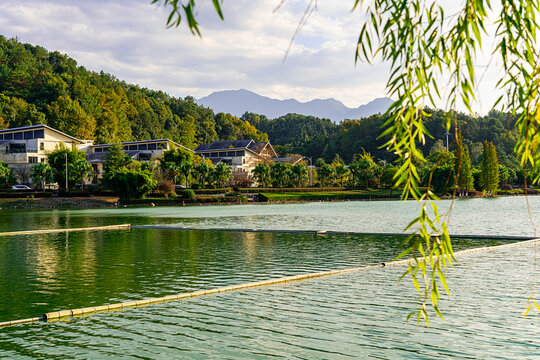 天沐湖风光