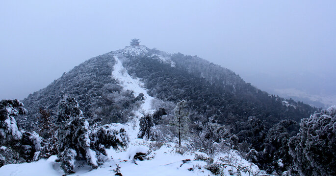 冬日白兆山