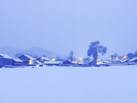 美丽乡村雪景