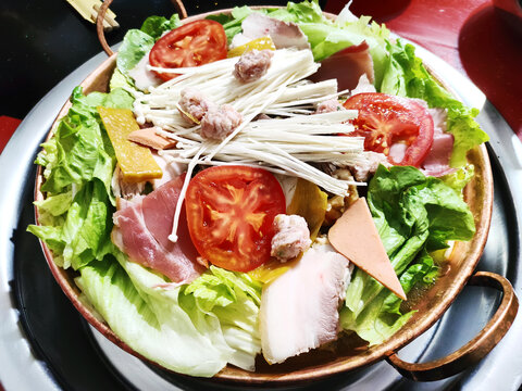 犖豆花火鍋