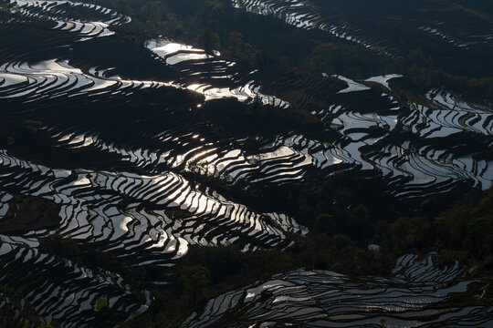 灌水梯田