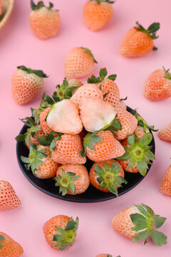 粉草莓