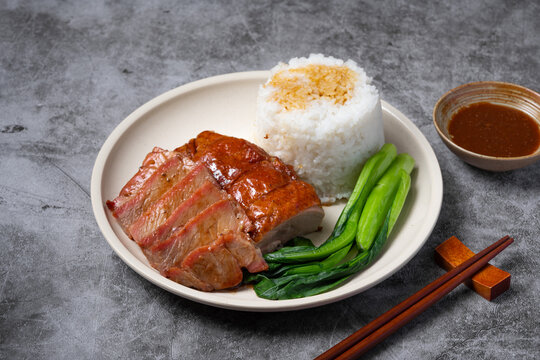 烧鸭拼叉烧饭