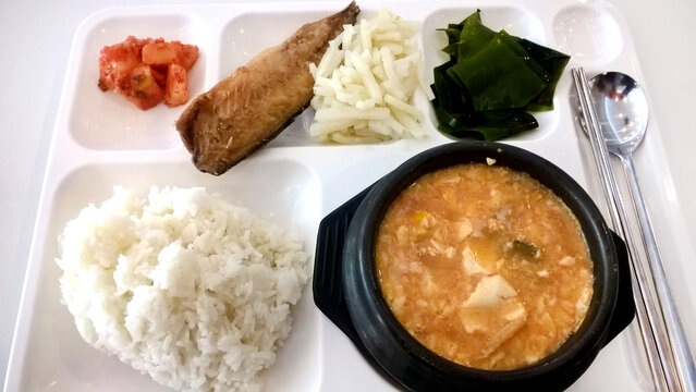韩国石锅豆腐汤饭