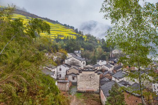 歙县石潭湖山村