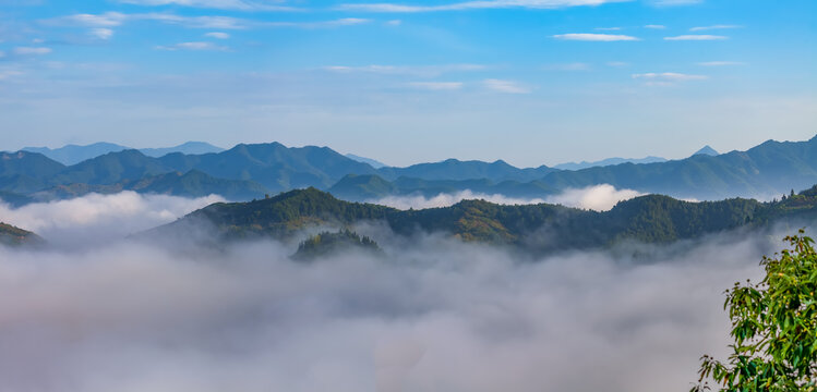 歙县石潭云海全景图