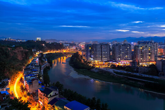 硒都恩施清江夜景