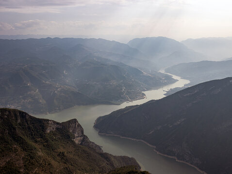 三峡之巅