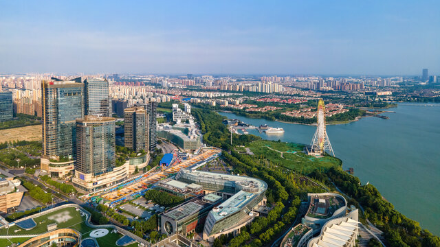 航拍苏州金鸡湖畔城市景观