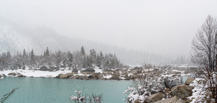 冬季然乌湖