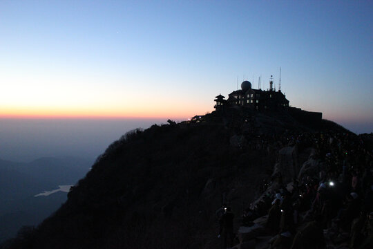 泰山登山山顶