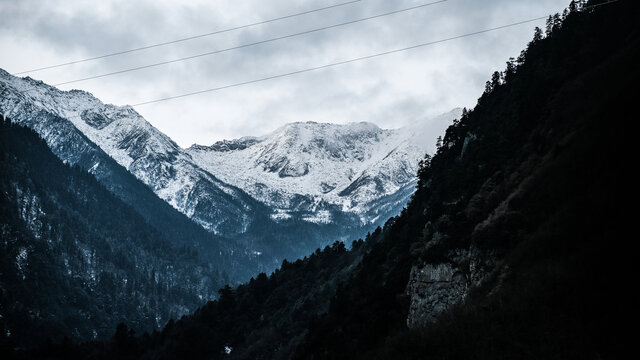 四川理县孟屯河谷高桥沟雪山