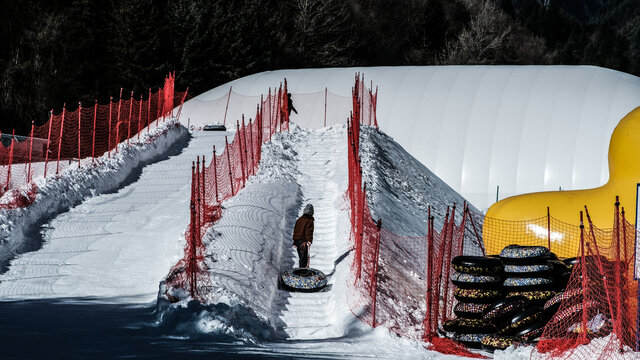 四川理县孟屯河谷自然滑雪场