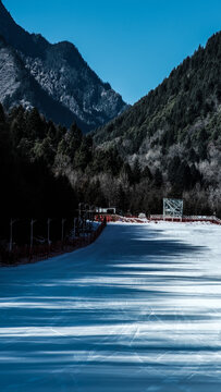 四川理县孟屯河谷高桥沟雪山