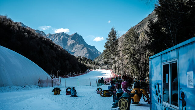 四川理县孟屯河谷高桥沟雪山