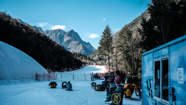 四川理县孟屯河谷高桥沟雪山