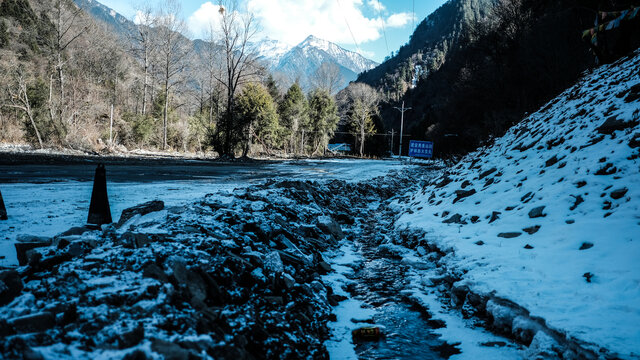 四川理县孟屯河谷高桥沟雪山