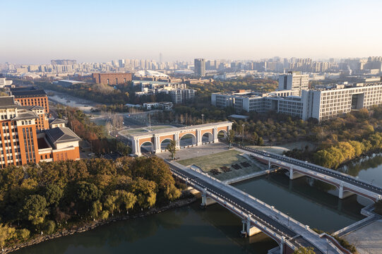 浙江大学紫金港校区晨曦