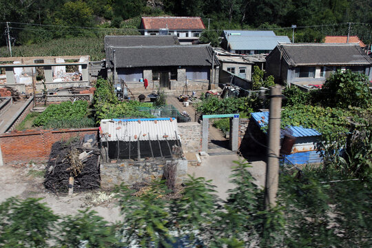 京承铁路沿线的农村院落