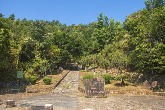 高北土楼观景台登山道