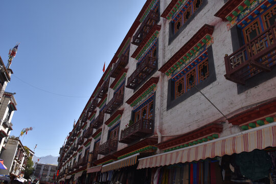 西藏拉萨商业街建筑