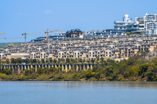 滨江公园沿岸