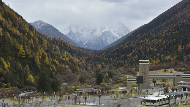 甘孜彩林雪山红叶摄影天堂39