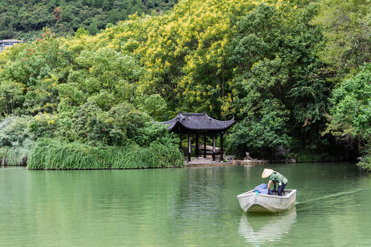 桐庐垂云通天河