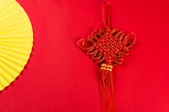 中国结红色背景新年图片