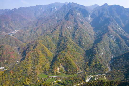 秦岭山秋色