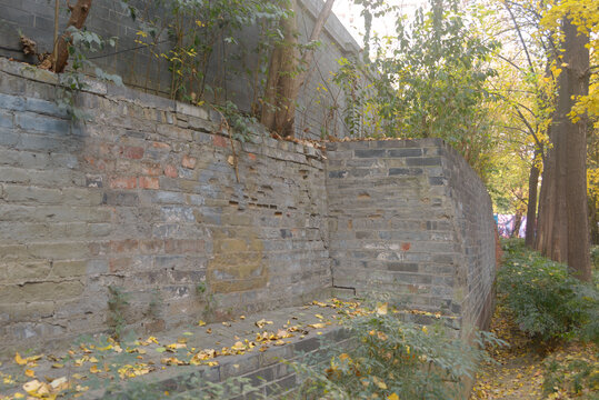 成都东门城墙遗址残墙