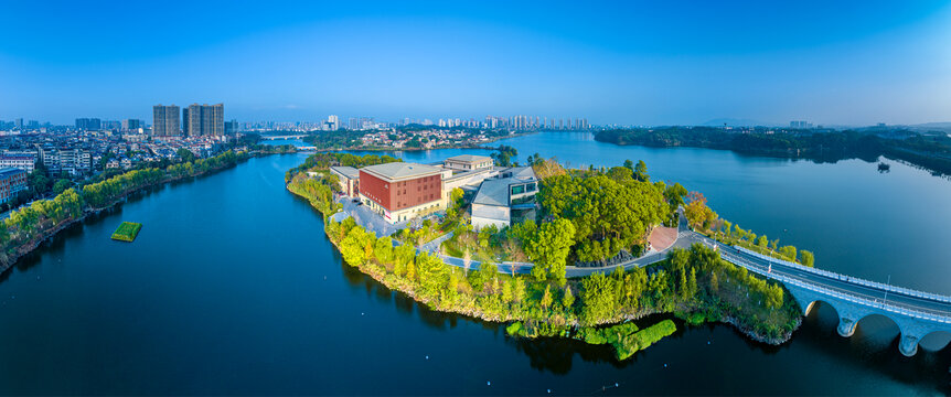 湖南岳阳城市地标岳阳读书馆