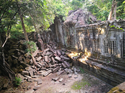 暹粒吴哥窟崩密列旅游