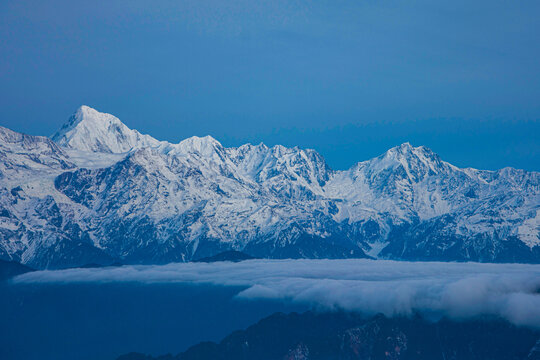 海螺沟贡嘎雪山