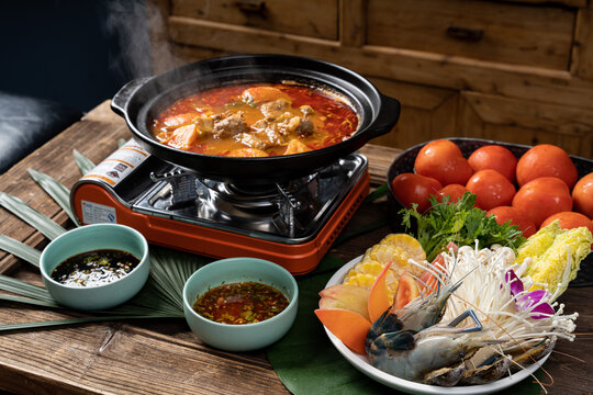泰式番茄海鲜锅