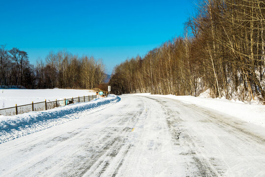 冬季雪景公路