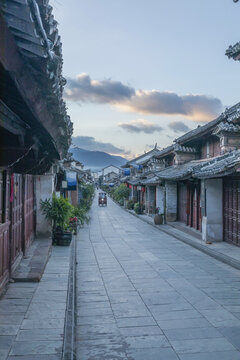 云南大理巍山古城民居街景