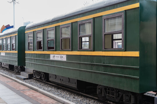 民国绿皮火车