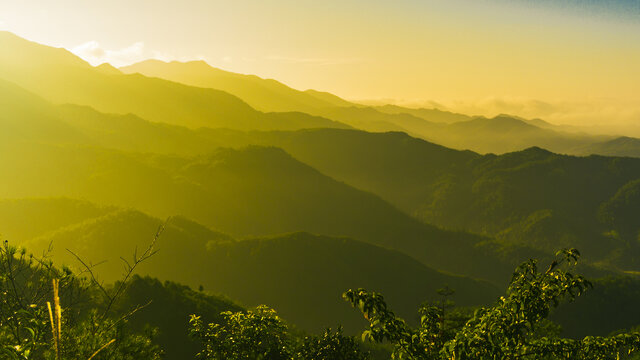 广东第一峰高山晨曦