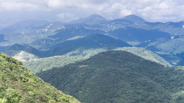 广东第一峰高山云海