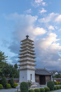 云南大理巍山古城昭觉寺古塔