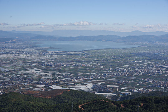 俯瞰杞麓湖