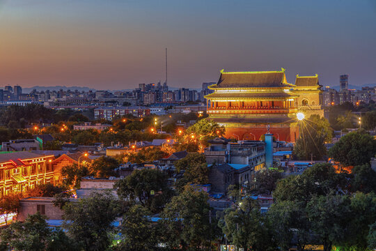 北京鼓楼大街夜景风光