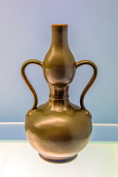 上海博物馆清茶叶末釉葫芦形瓶