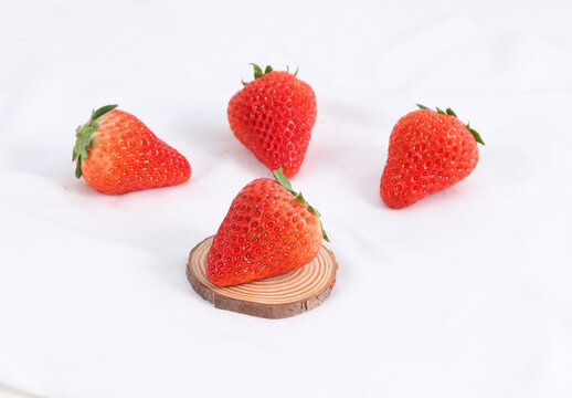 草莓现摘
