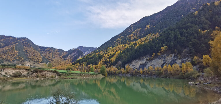 大山秋色