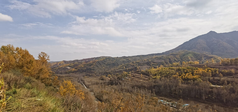 山村秋色