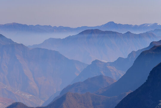 水墨远山