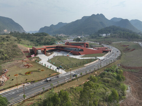 花山岩画游客中心