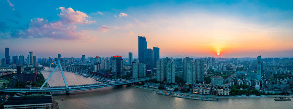 宁波三江口老外滩夜景